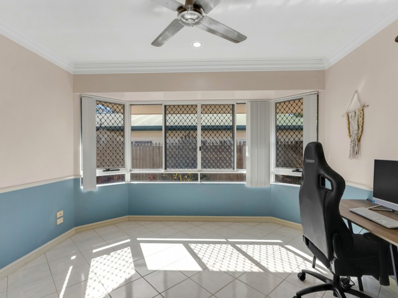 210 Robert Road, Bentley Park QLD 4869