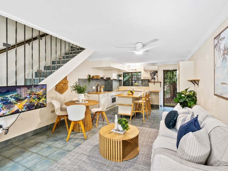 15/350 Sheridan Street, Cairns North QLD 4870