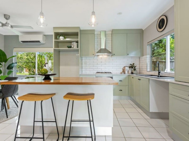 121 Loridan Drive, Brinsmead QLD 4870