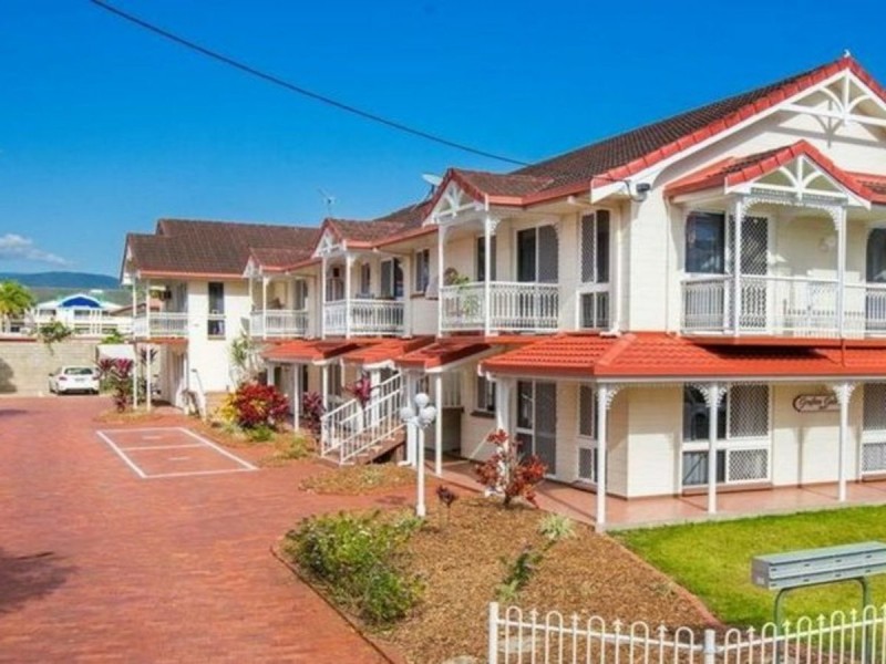 1/169 Grafton Street, Cairns North QLD 4870