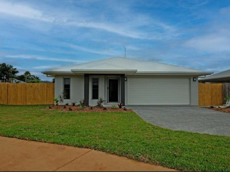 31 Noipo Crescent, Redlynch QLD 4870