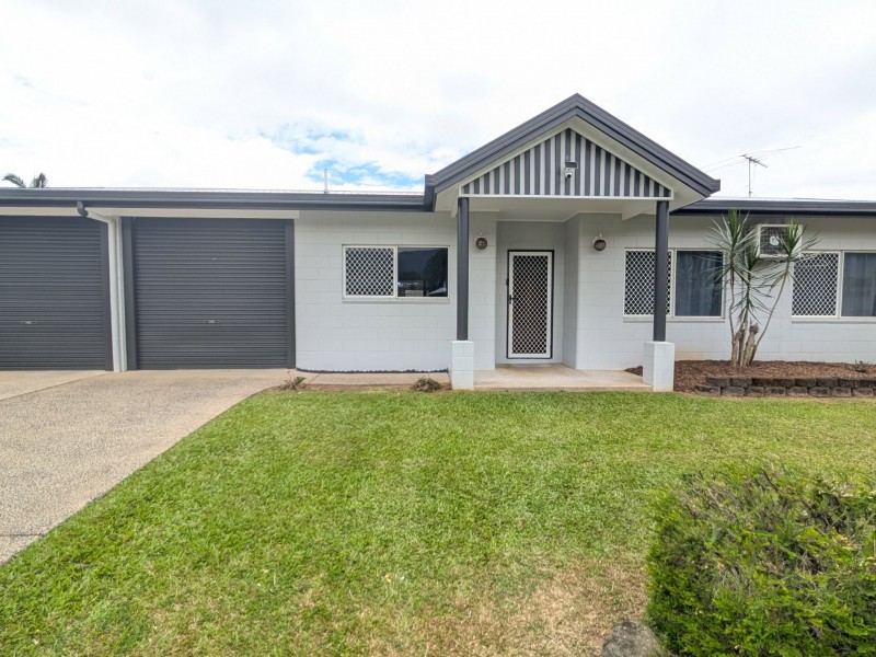 10 Wentworth Close, Bentley Park QLD 4869