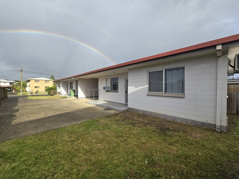 2/16 Mintaro Crescent, Woree QLD 4868