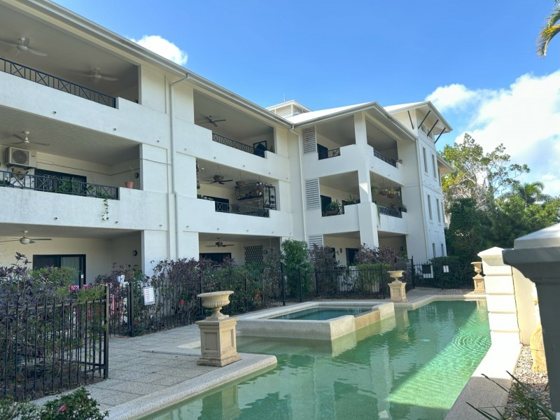8/310 Lake Street, Cairns North QLD 4870