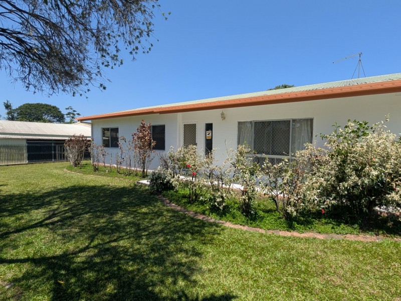 7 Royal Saxon Close, Mount Sheridan QLD 4868