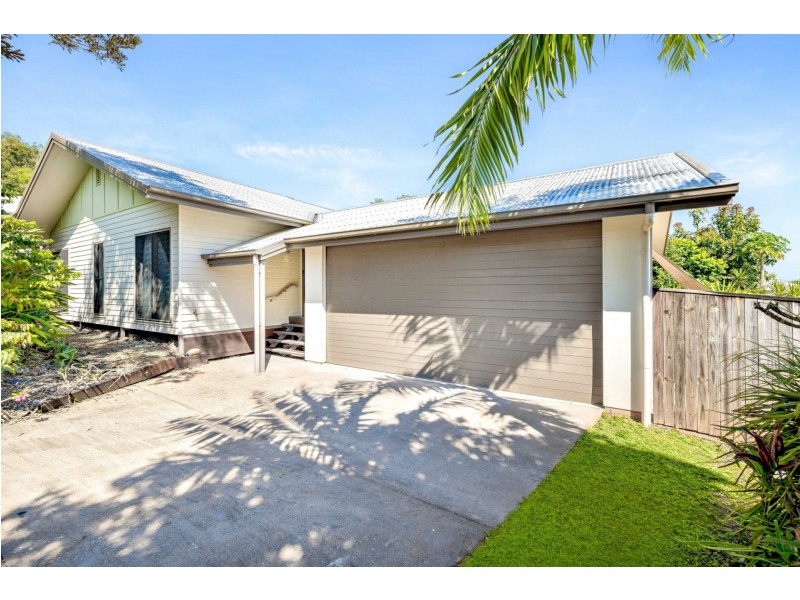 55 Catamaran Circuit, Trinity Beach QLD 4879