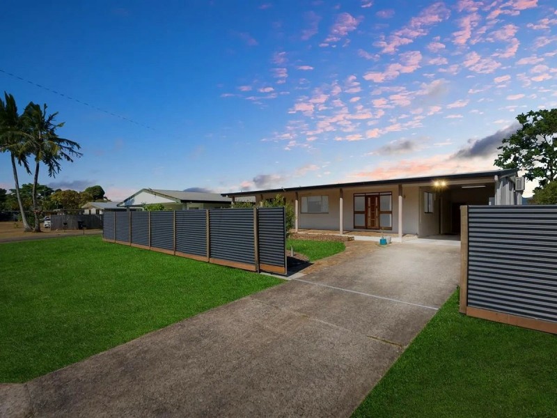 14 Venezia Street, Woree QLD 4868