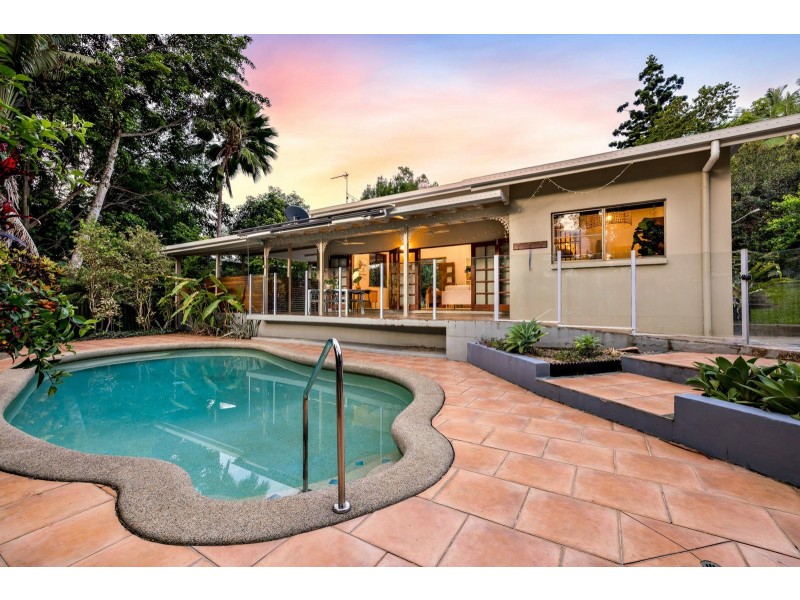 2 Benfer Court, Freshwater QLD 4870