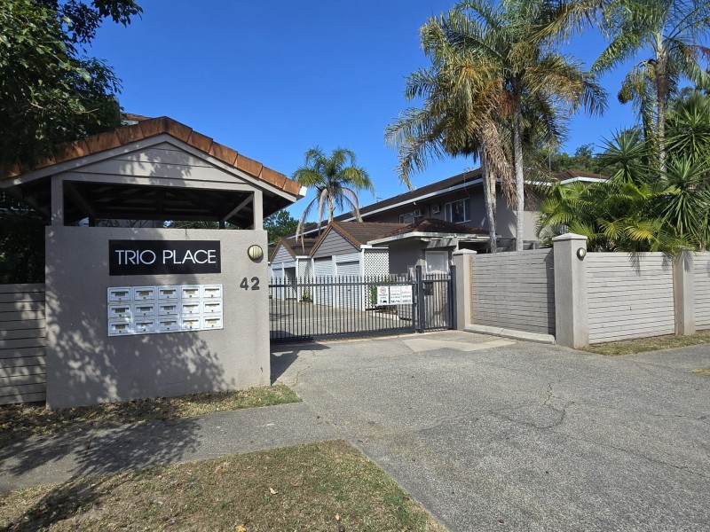 10/42 Springfield Cresent, Manoora QLD 4870