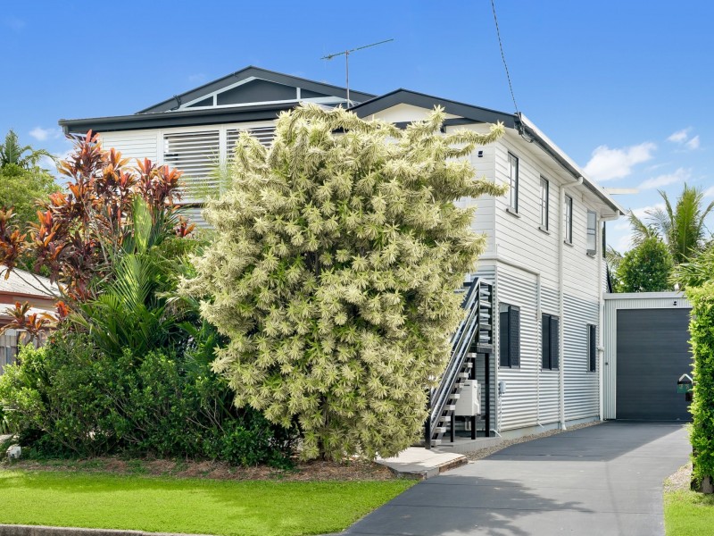 32 Howe Street, Cairns North QLD 4870