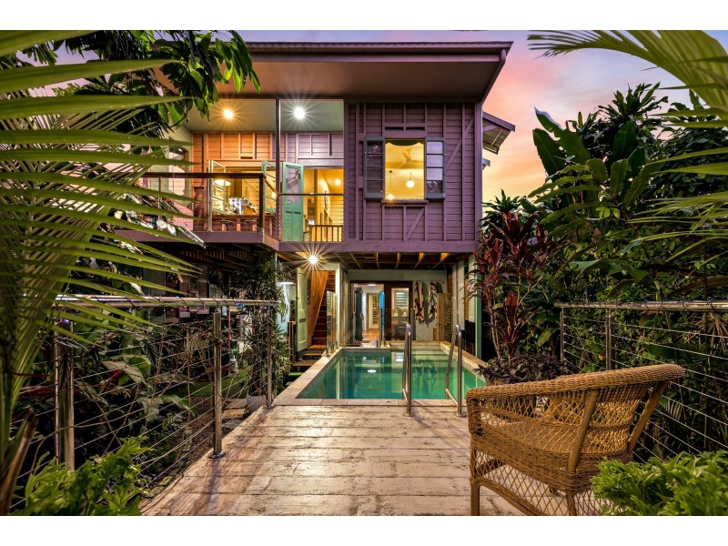 19 Cairns Street, Cairns North QLD 4870
