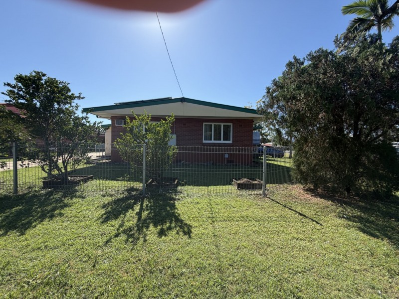 24 Curtin Street, Westcourt QLD 4870