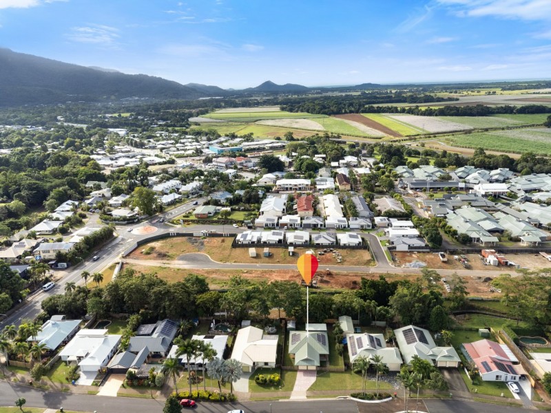 30 Village Terrace, Redlynch QLD 4870