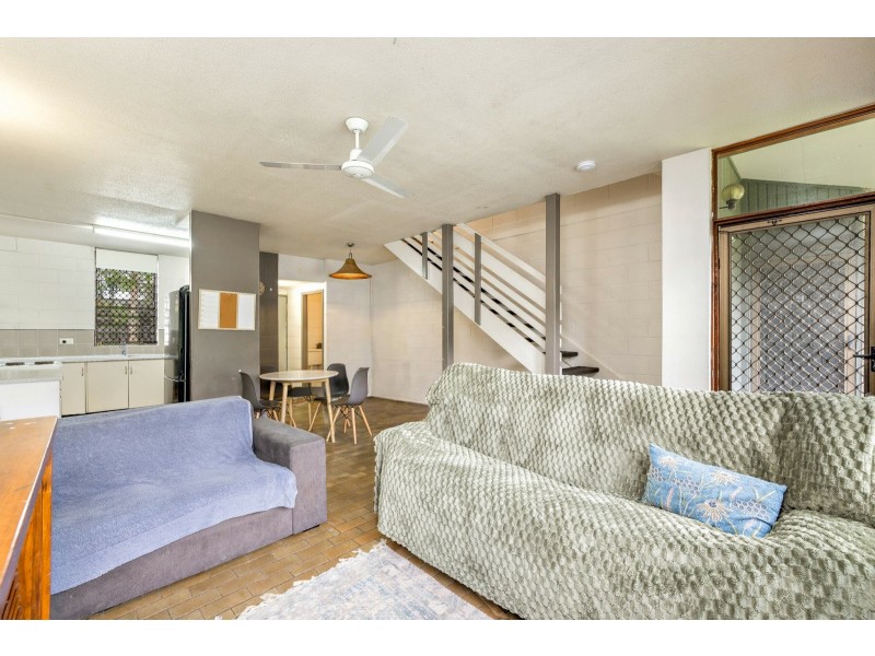 3/1 Pioneer Street, Manoora QLD 4870