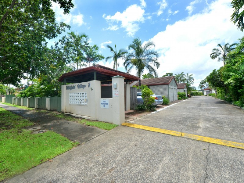 27/7A Grantala street, Manoora QLD 4870
