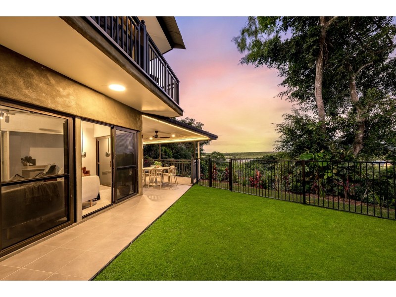 Unit 1/22-24 Collins Avenue, Edge Hill QLD 4870