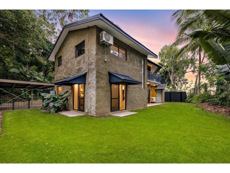 Unit 2/22-24 Collins Avenue, Edge Hill QLD 4870