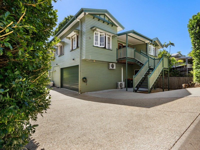 19 Charlekata Close, Freshwater QLD 4870
