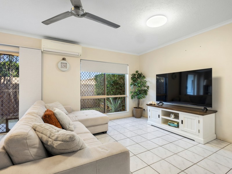 9/5 Charlotte Close, Woree QLD 4868