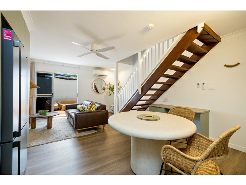 6/10 Crathern Close, Edge Hill QLD 4870