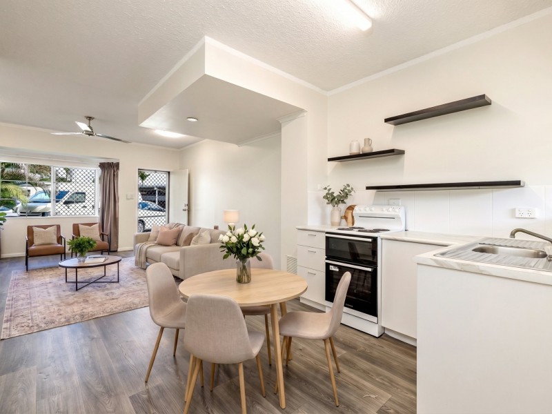 4/11 Brown Street, Woree QLD 4868