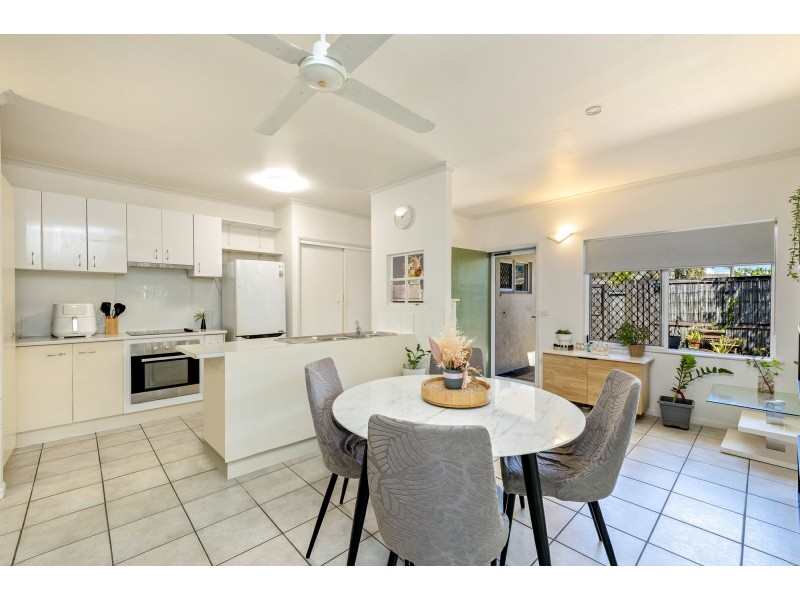 5/7A Grantala Street, Manoora QLD 4870