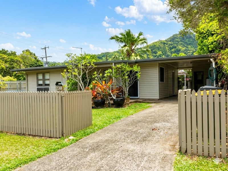 238 Woodward Street, Whitfield QLD 4870
