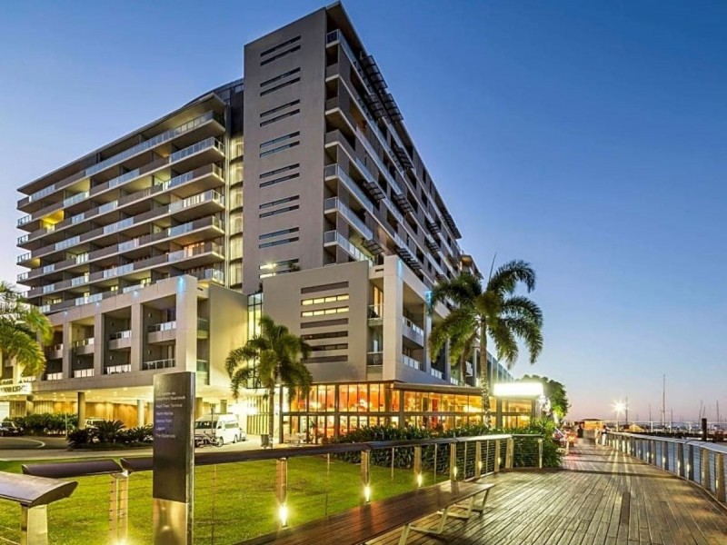 806/1 MarlIn Parade, Cairns City QLD 4870