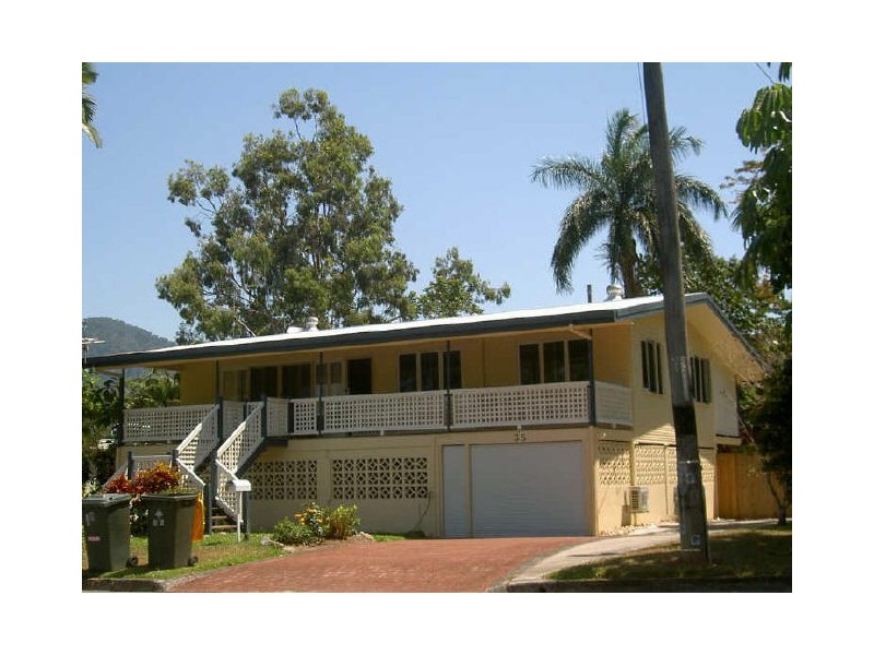 35 Kevin Street, Whitfield QLD 4870