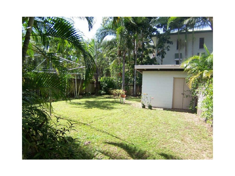 1/142 Pease Street, Manoora QLD 4870
