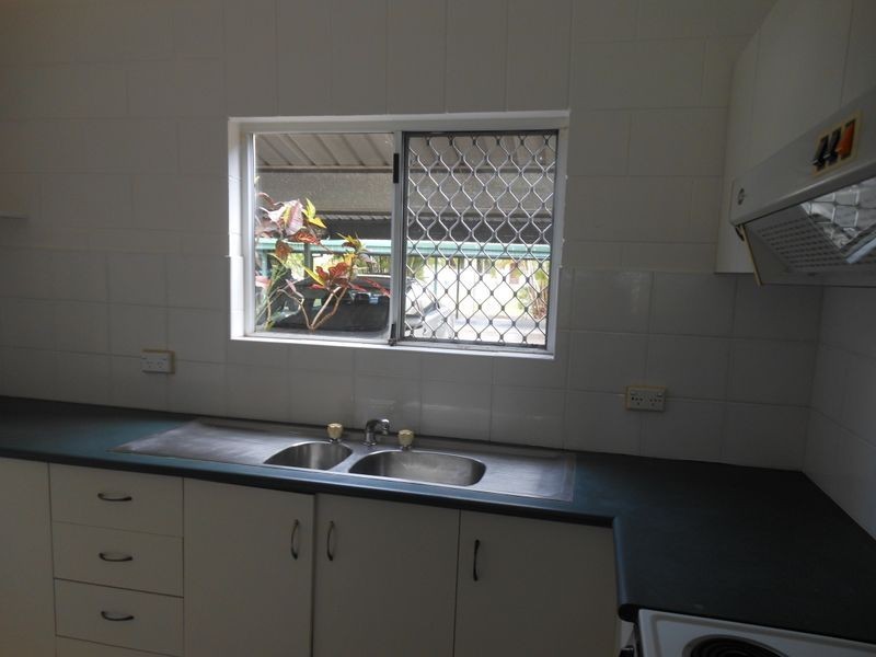 4/11 Pioneer Street, Manoora QLD 4870