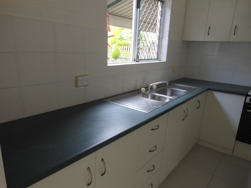 4/11 Pioneer Street, Manoora QLD 4870