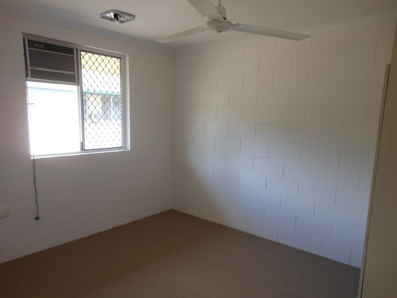 4/11 Pioneer Street, Manoora QLD 4870