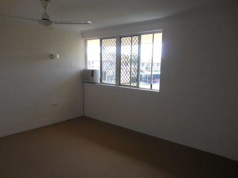 4/11 Pioneer Street, Manoora QLD 4870