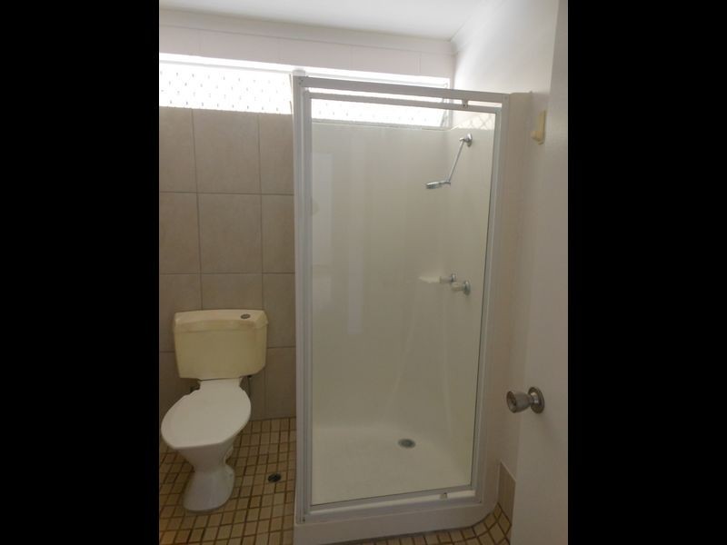 4/11 Pioneer Street, Manoora QLD 4870