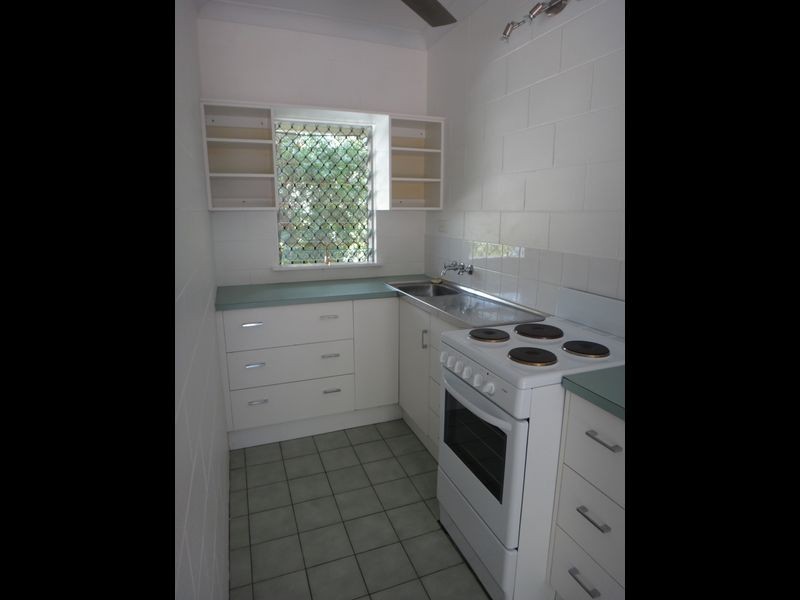 4/10 Crathern Close, Edge Hill QLD 4870