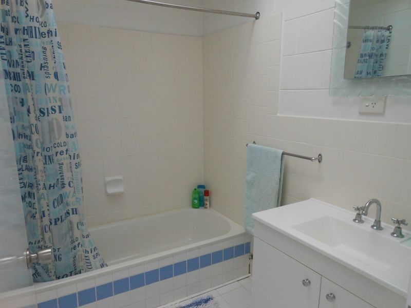 4/10 Crathern Close, Edge Hill QLD 4870