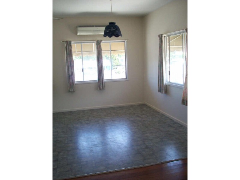 139 Collins Avenue, Edge Hill QLD 4870