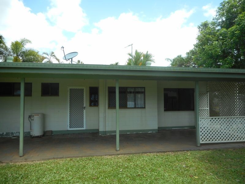 6 Beagle Close, Bentley Park QLD 4869