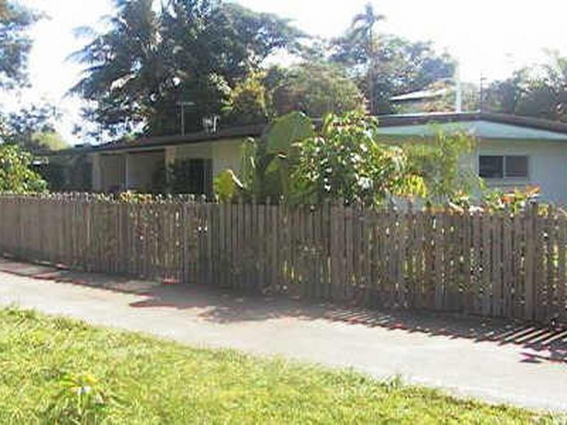 1/98 Reservoir Road, Manoora QLD 4870