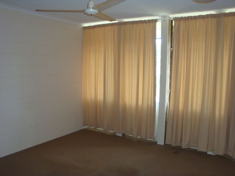 Manoora QLD 4870