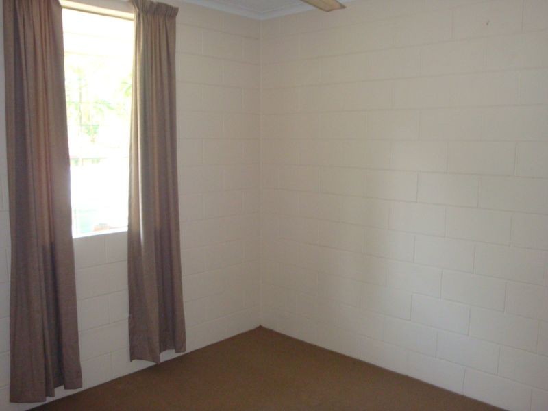 Manoora QLD 4870