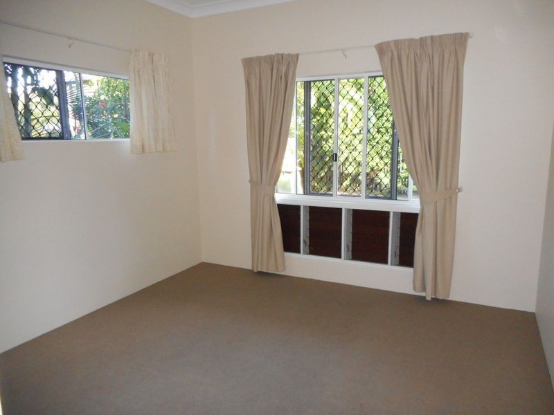 2/24 Macilwraith Street, Manoora QLD 4870