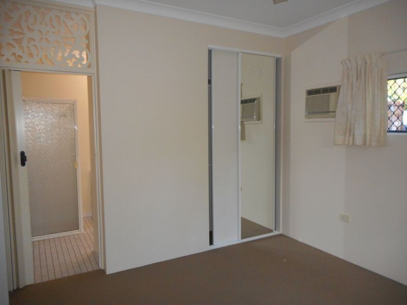 2/24 Macilwraith Street, Manoora QLD 4870