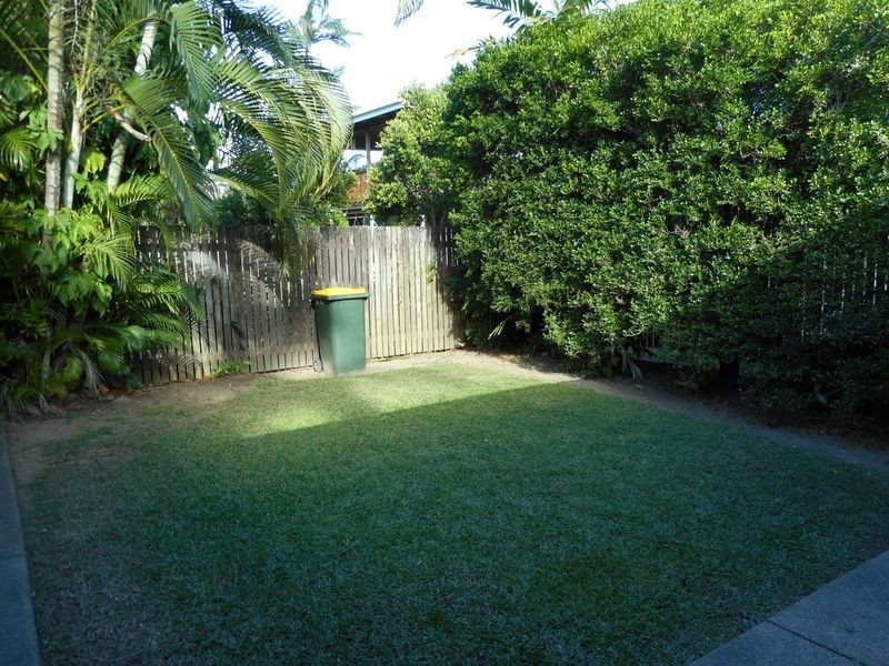 2/24 Macilwraith Street, Manoora QLD 4870