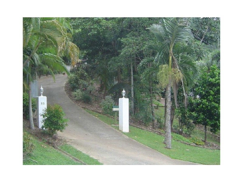 15 Panoramic Place, Whitfield QLD 4870