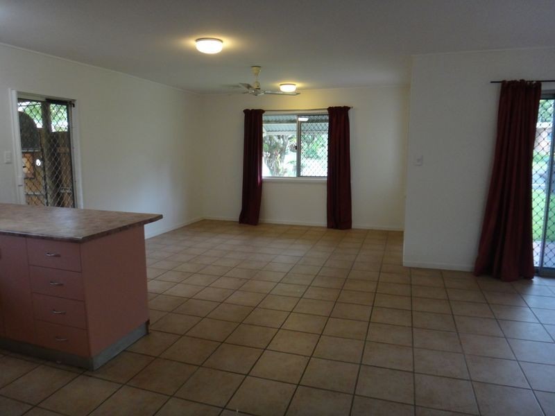 13 Oxley Street, Edge Hill QLD 4870