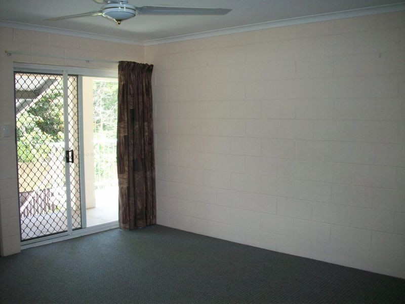 8/180 Pease Street, Manoora QLD 4870