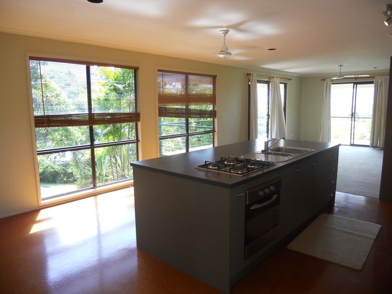 3 Blue Hills Crescent, Freshwater QLD 4870