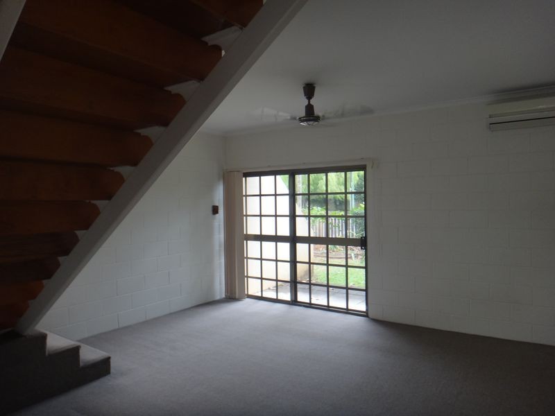 2/112 Windarra Street, Woree QLD 4868